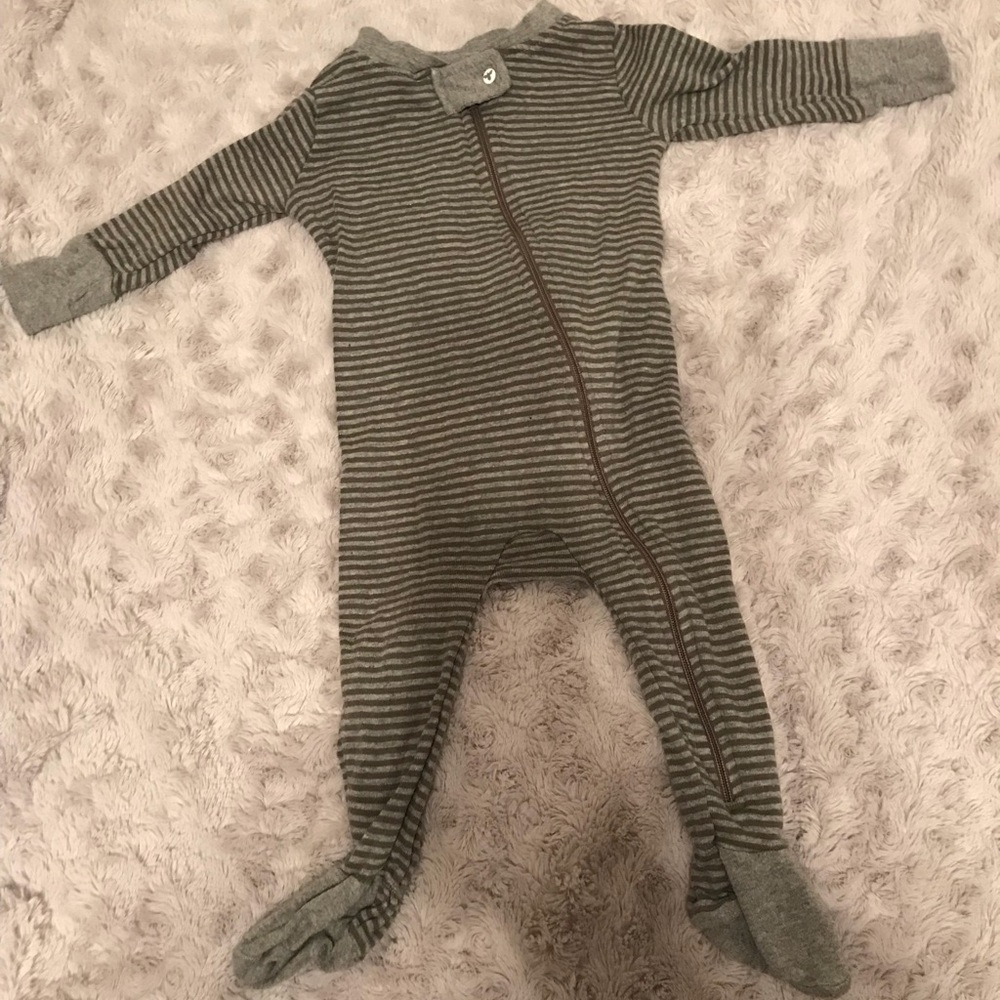 Burt’s Bees Onsie